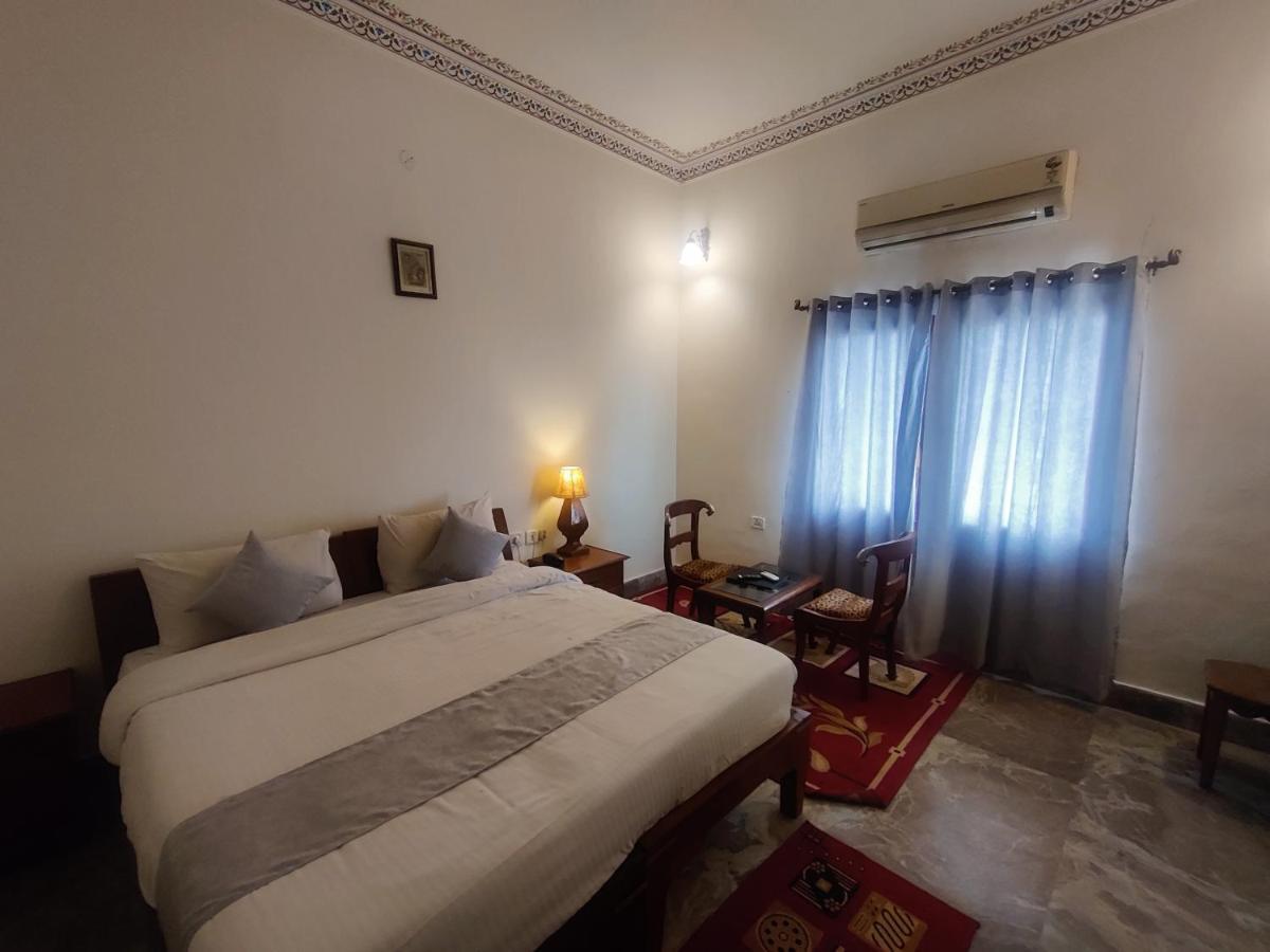 Superior Double Room,1403105456:JPEG