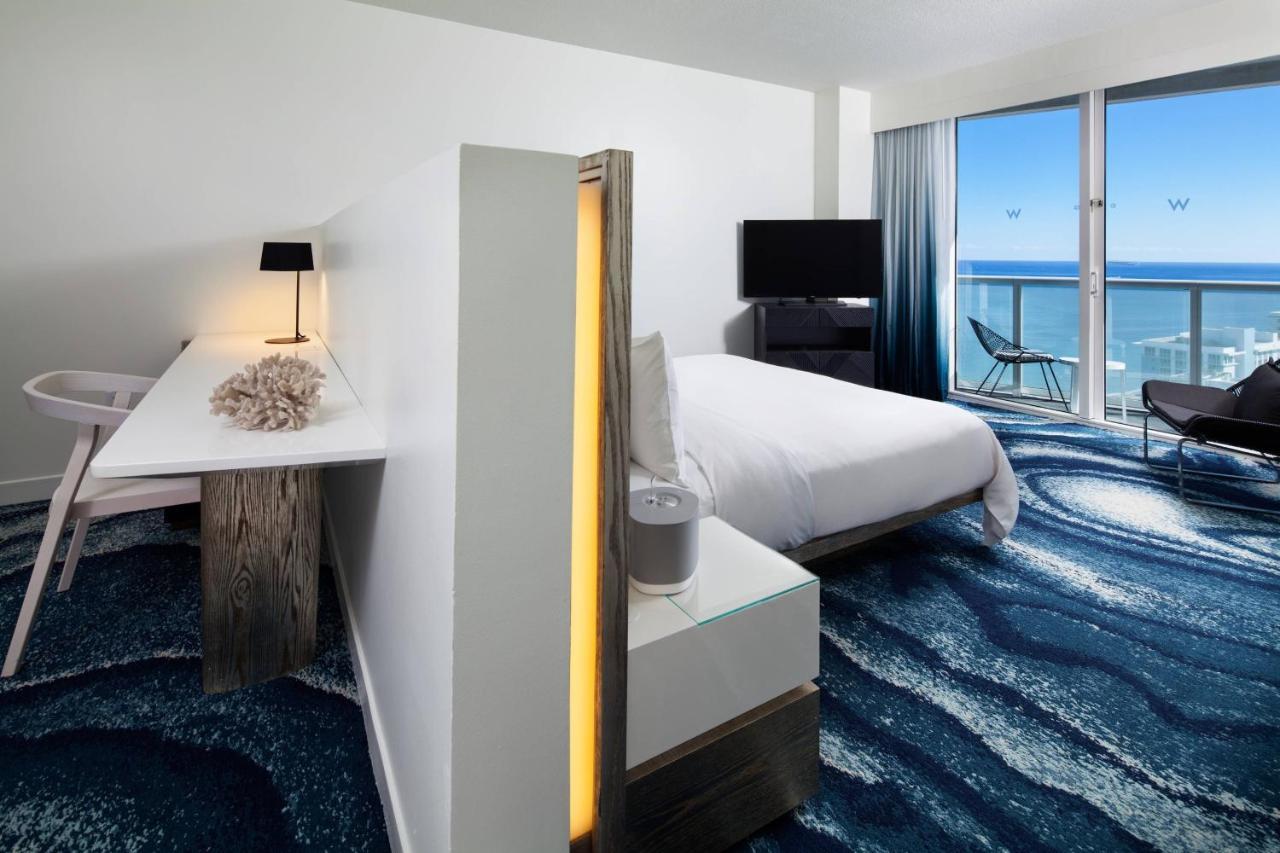Supreme Large King Room with Ocean View and Balcony - Mobility/Hearing Accessible with Roll-In Shower