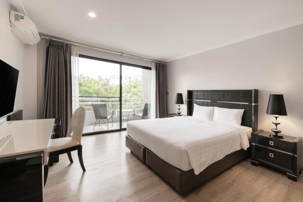 Two-Bedroom Suite