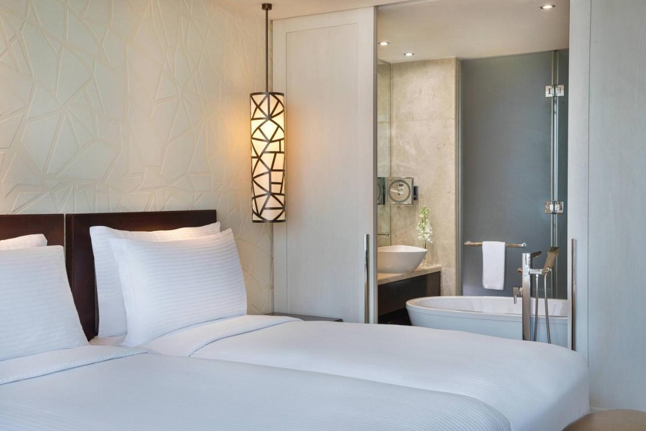 Deluxe Twin Room with City View