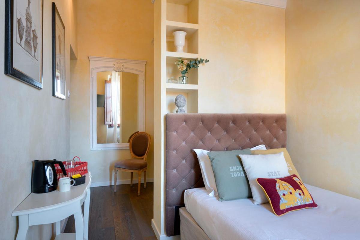 Single Room,1414690110:JPEG