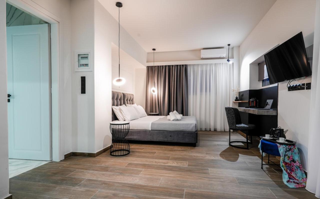 Suite with Hot Tub