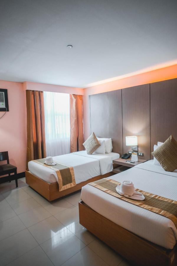 Majestic Twin Room