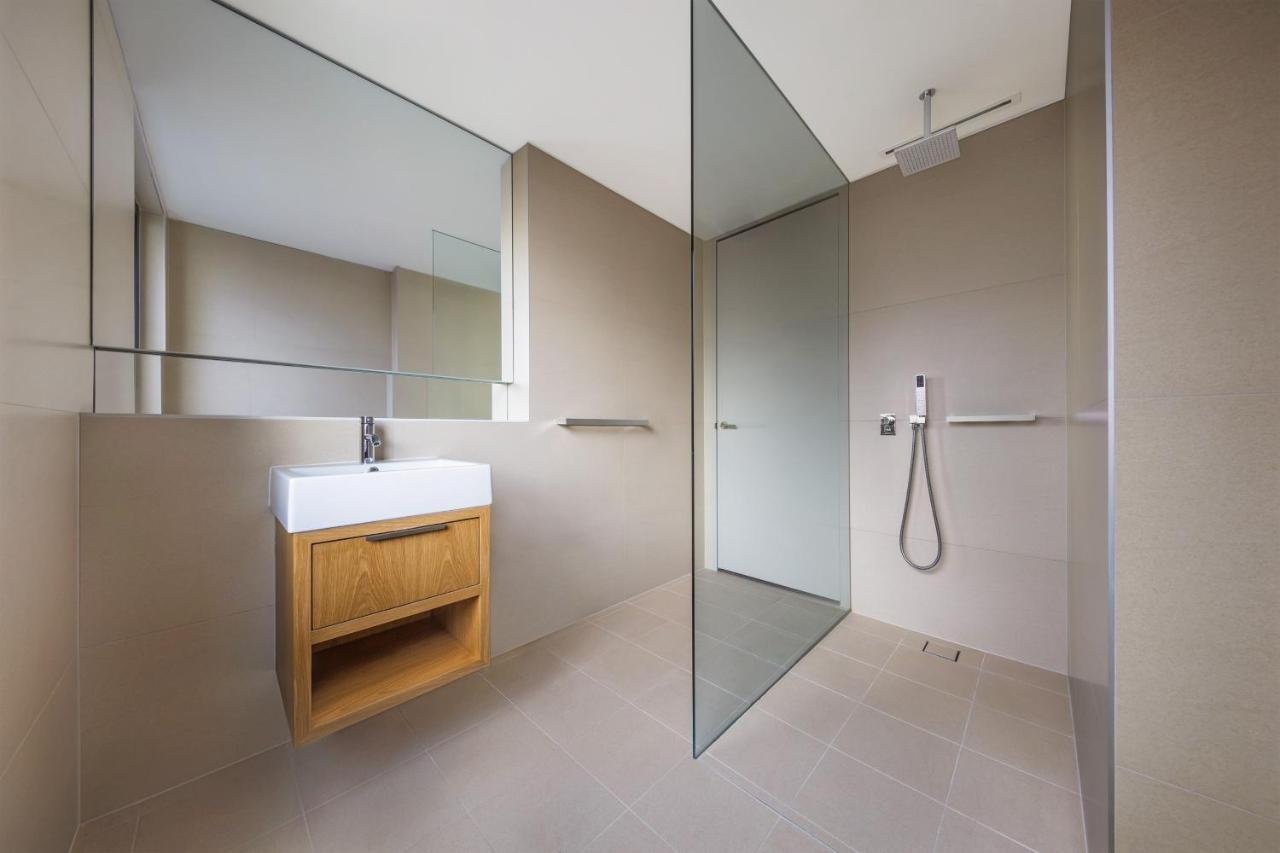 One-Bedroom Executive King Suite with Sofa Bed,1534387087:JPEG