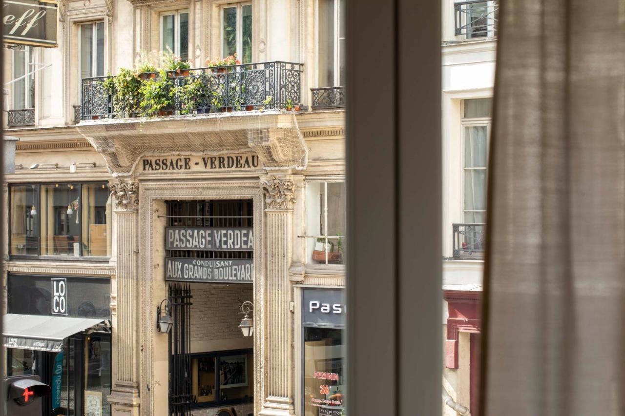 Appartements Classiques Communicants or Connecting Classic Apartments