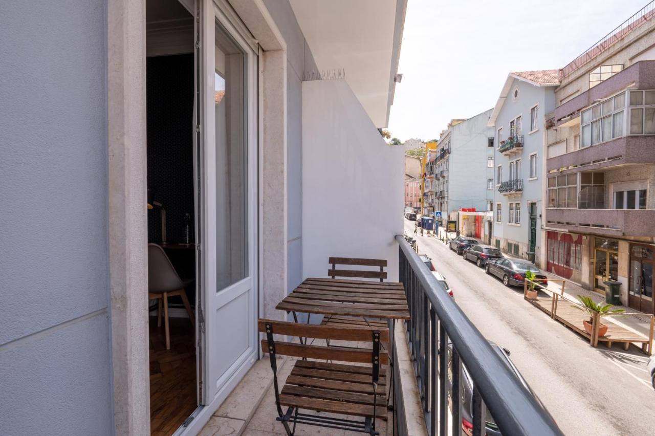 Double Room with Balcony and Shared Bathroom