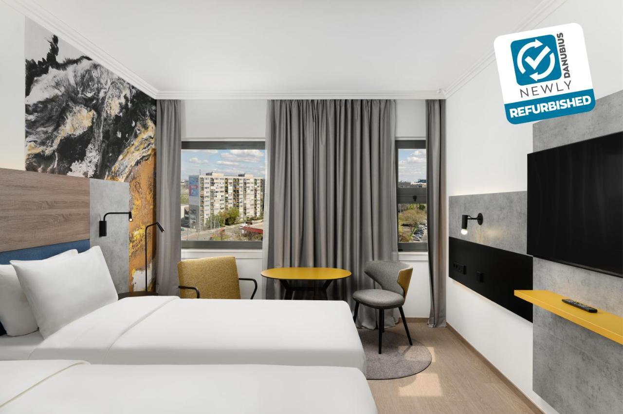 Premium Twin Room with City View ( newly refurbished )