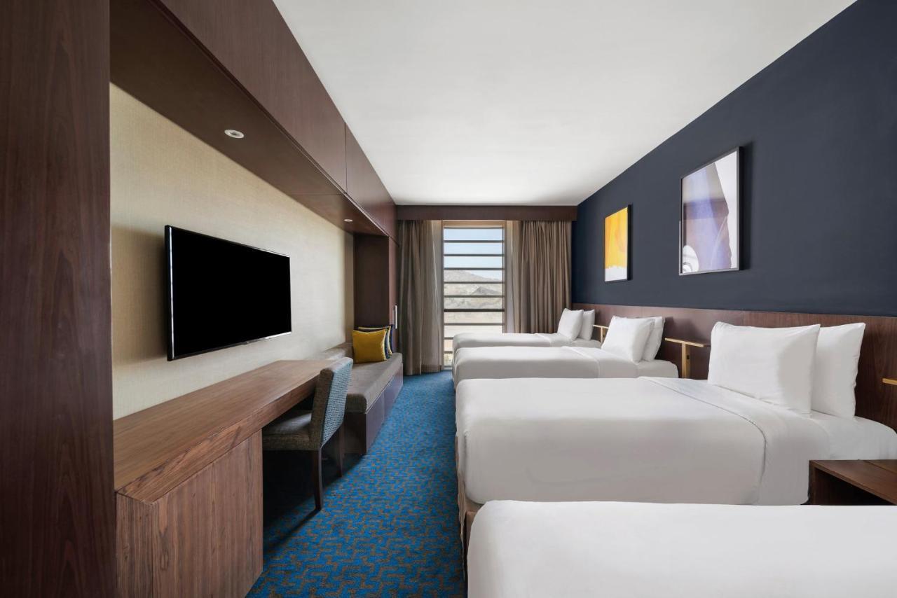 Deluxe Quadruple Room