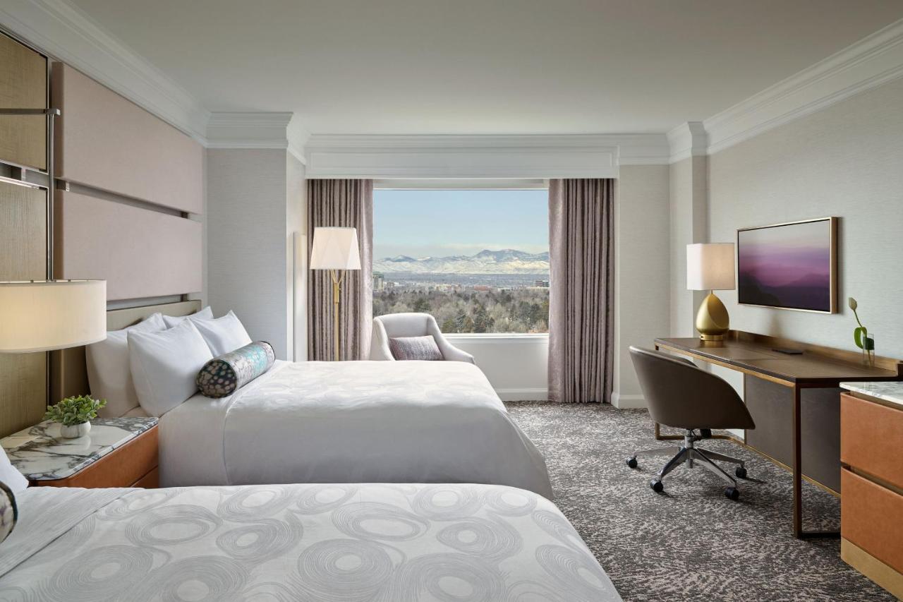 Queen Room with Two Queen Beds and Mountain View