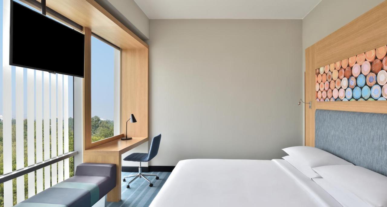 1 King Bed, City View, Aloft Room:  20% discount on F&B and SPA