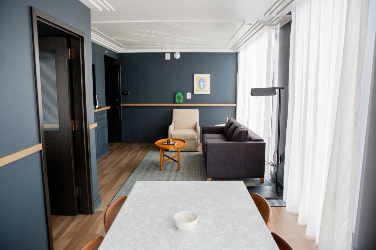 Designer Suite 1 King River View