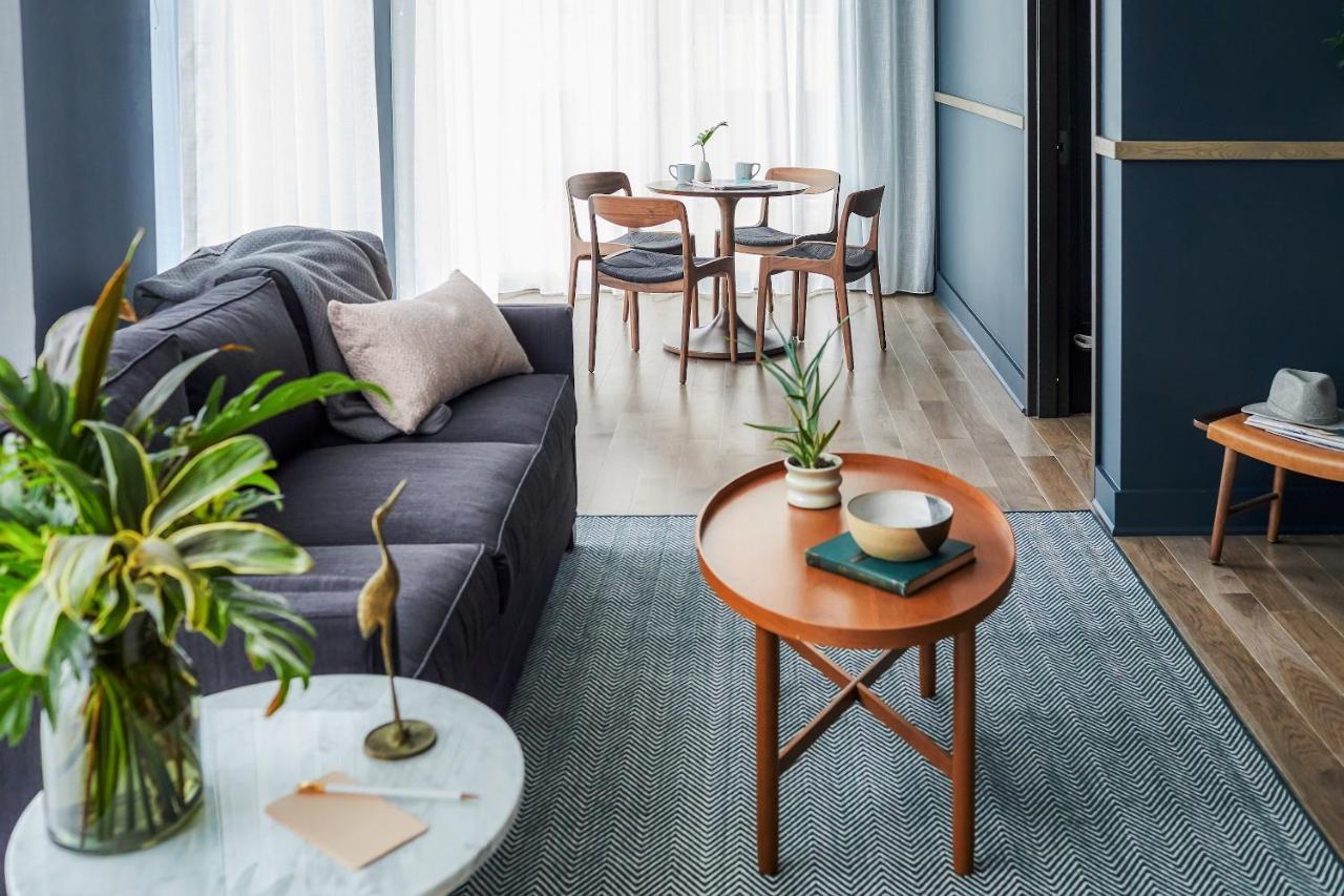 Designer Suite 1 King River View