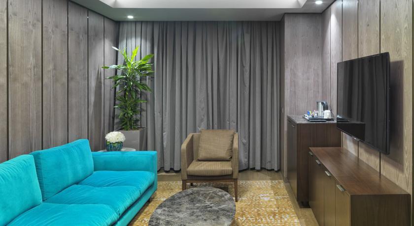 King Suite with Balcony
