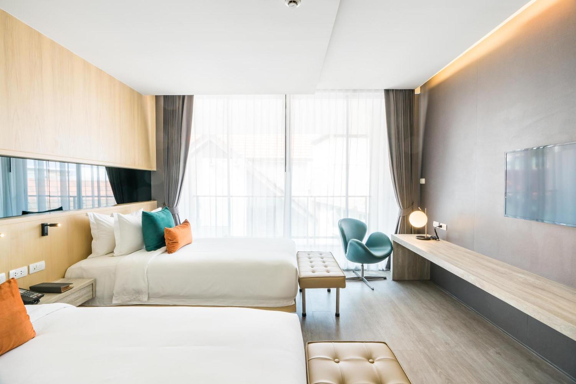 Deluxe Twin Room