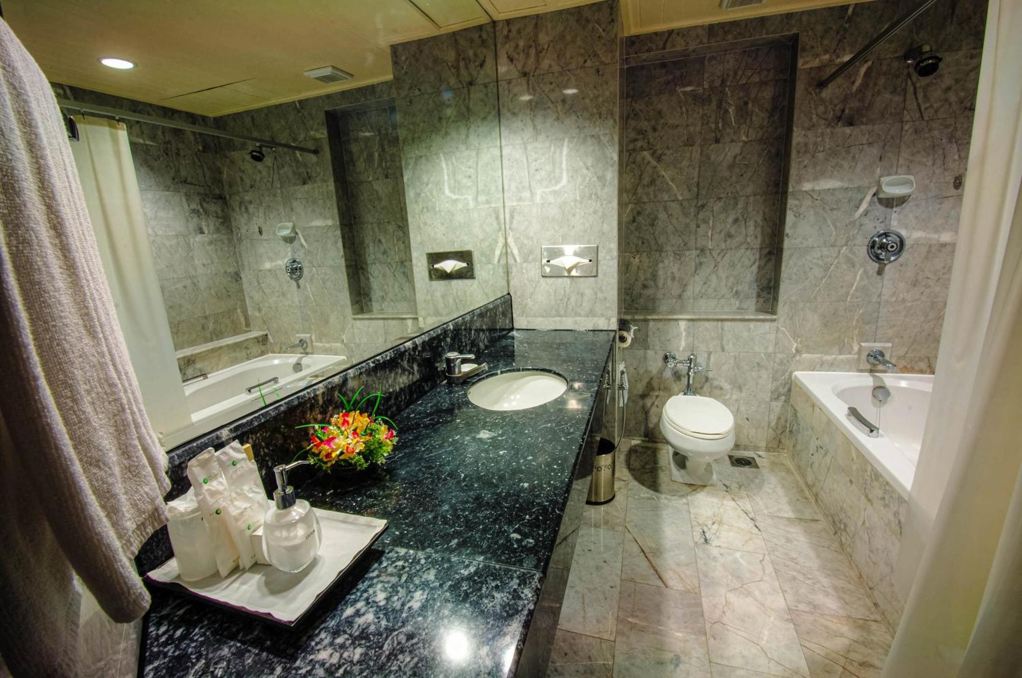 Deluxe Double or Twin Room - Building Wing