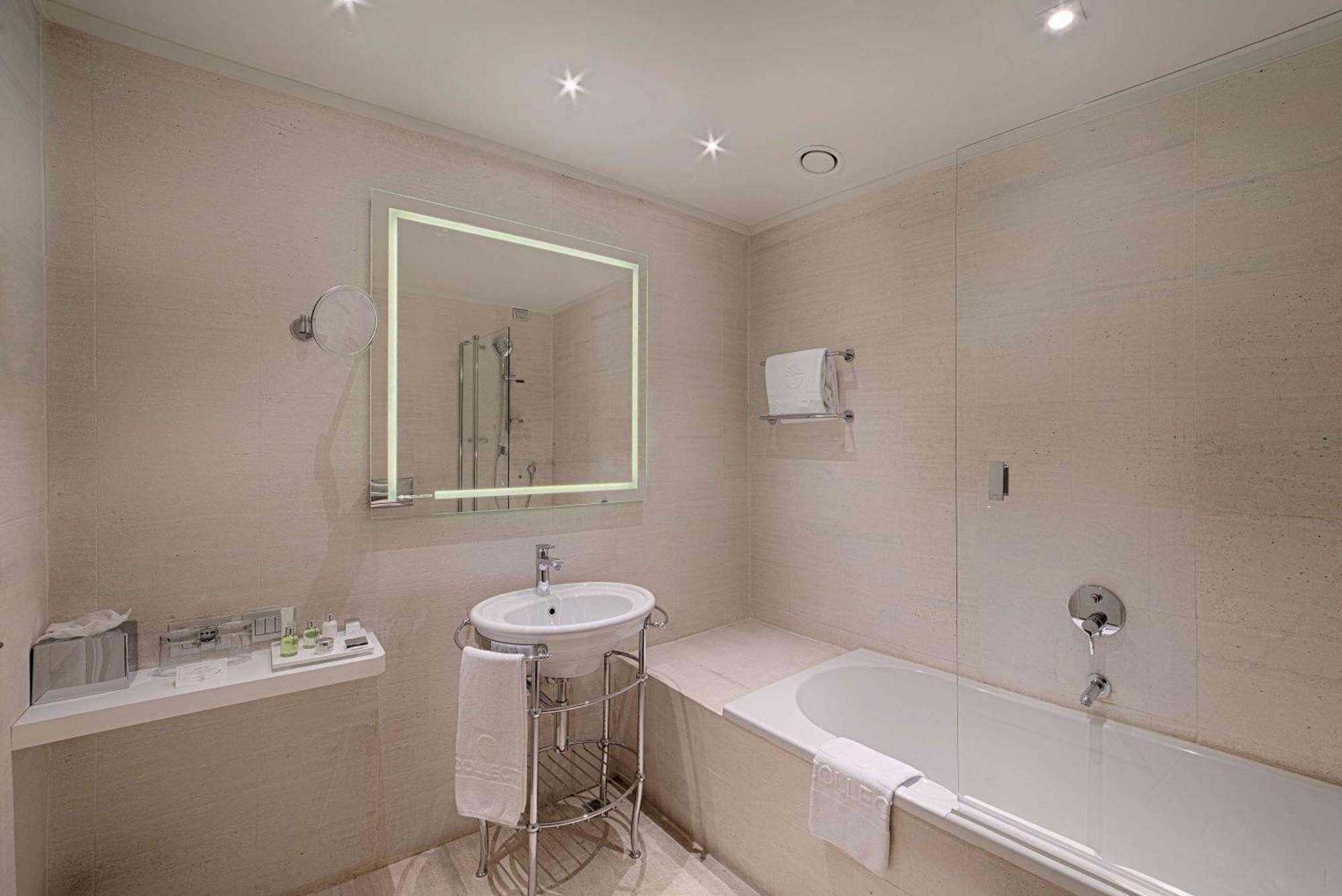 Superior Double or Twin Room XL