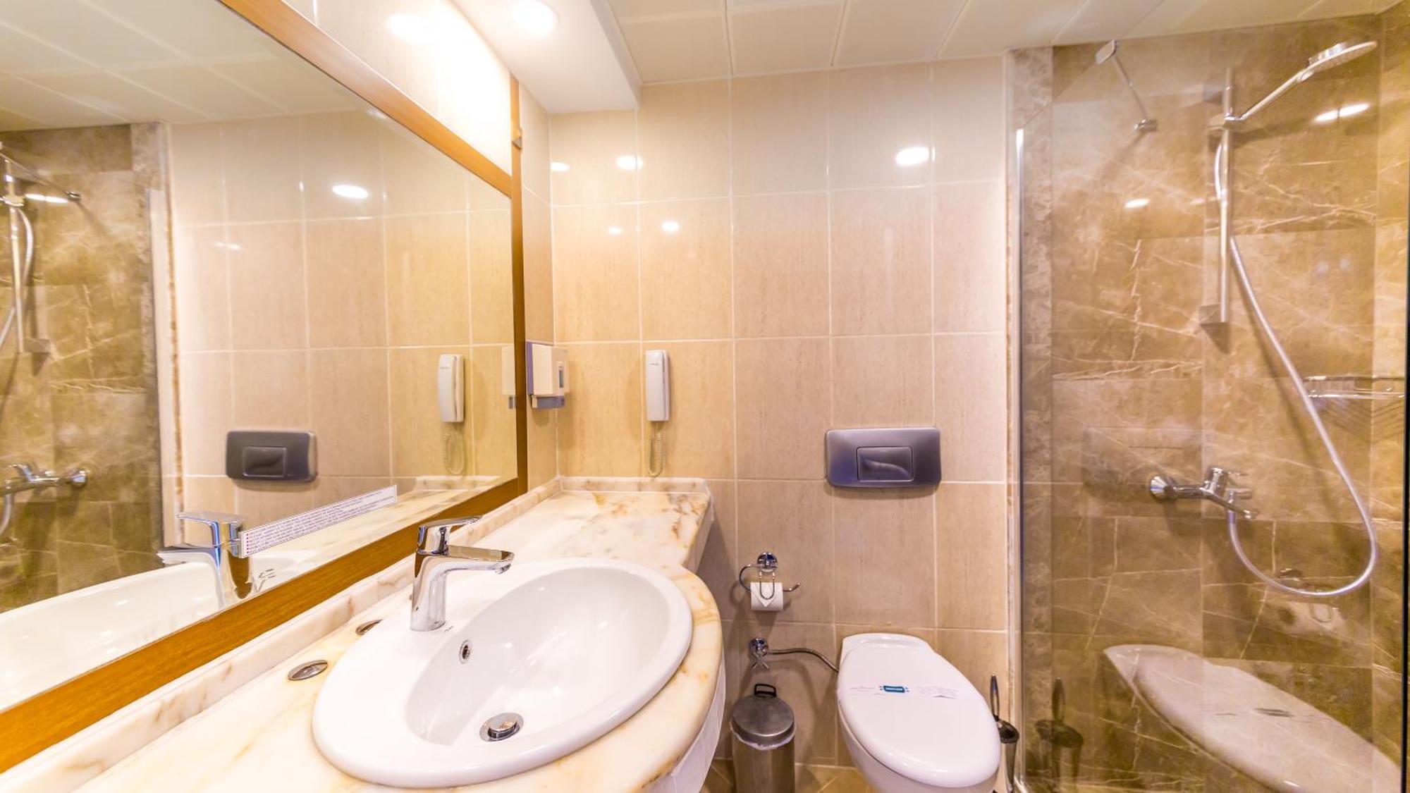 Hotel Standard Triple Room with Sea View