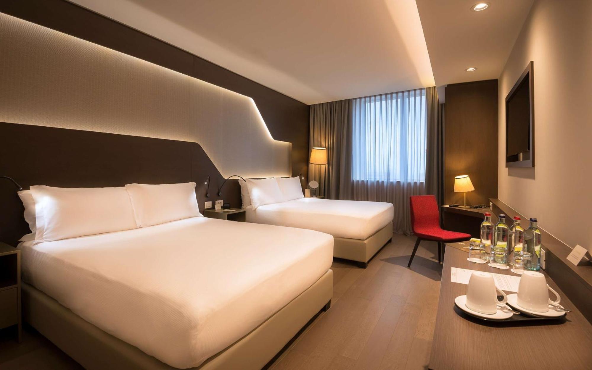 Deluxe Queen Room with Two Queen Beds