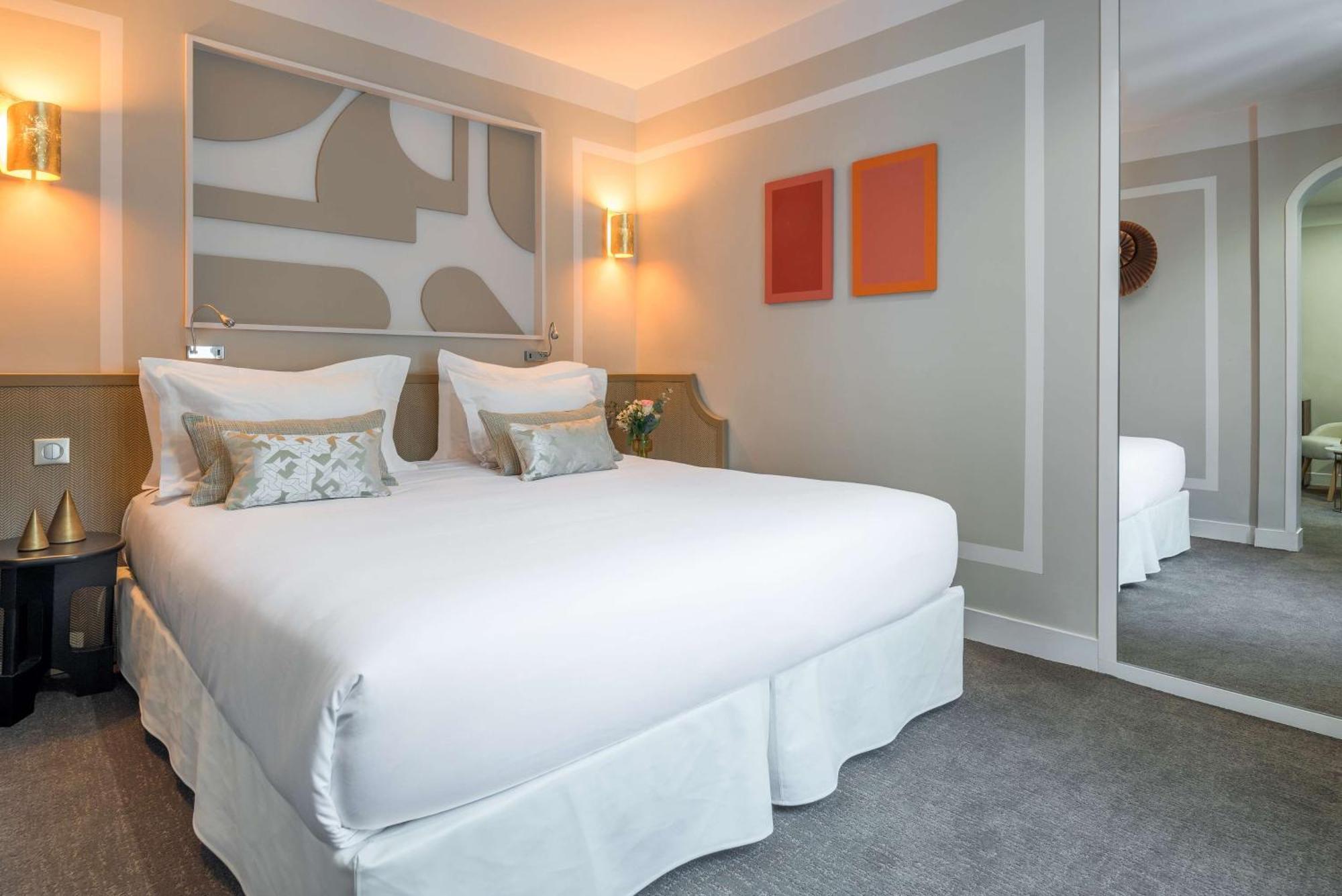 Signature Suite