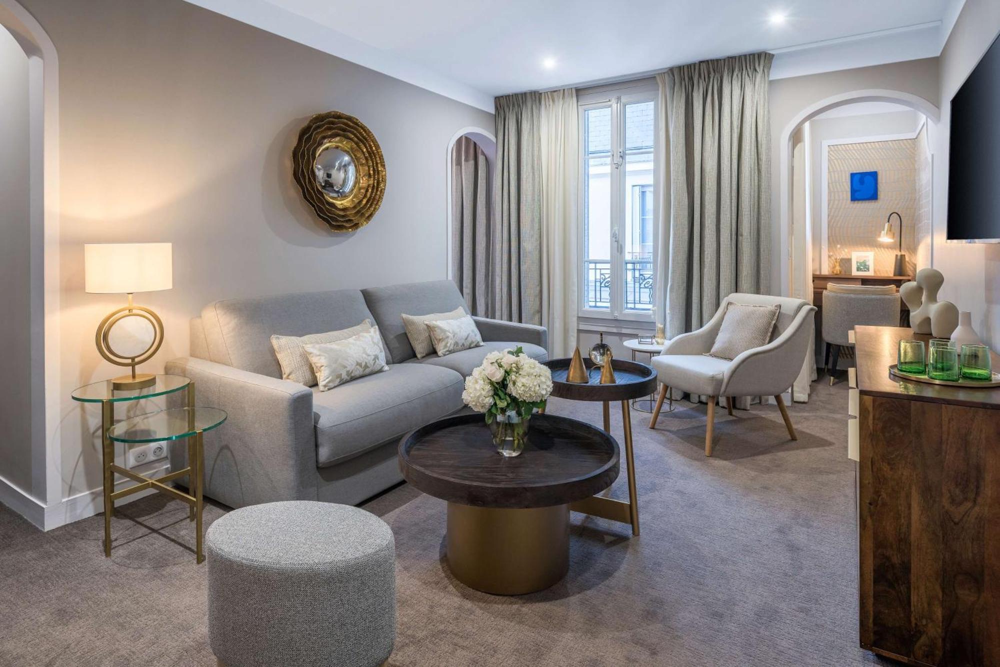 Signature Suite