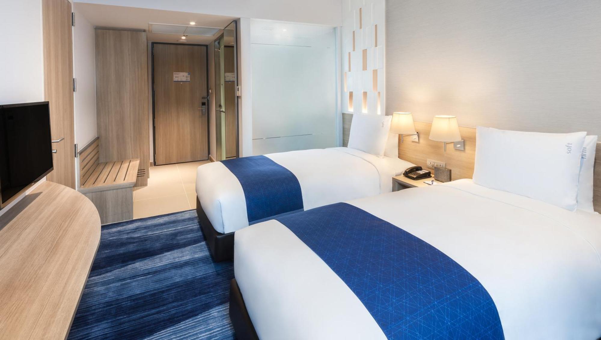 Standard Twin Room with Free Breakfast