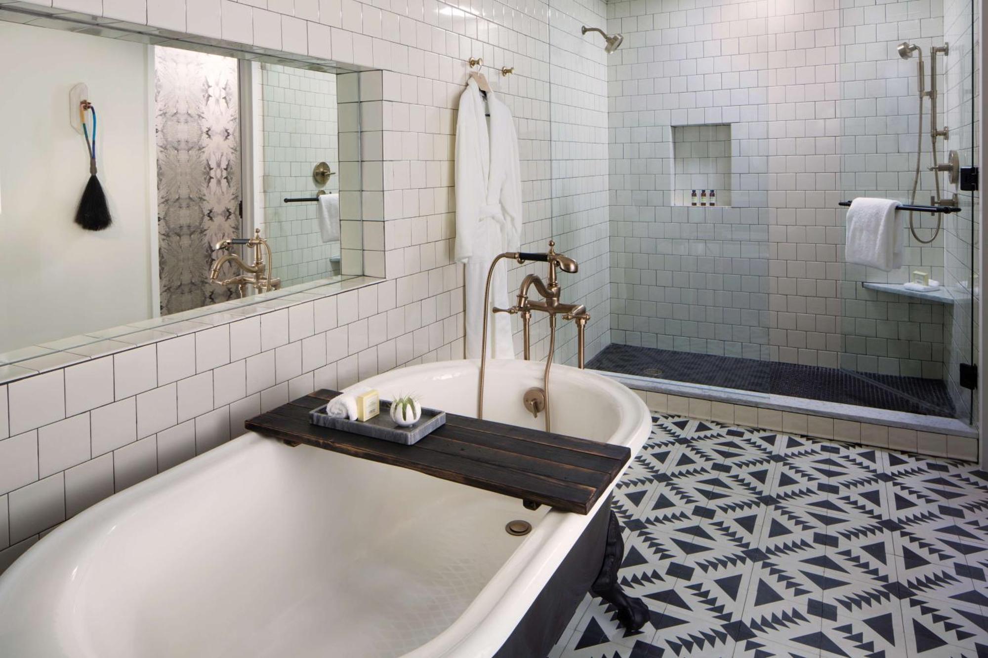 Thompson Suite