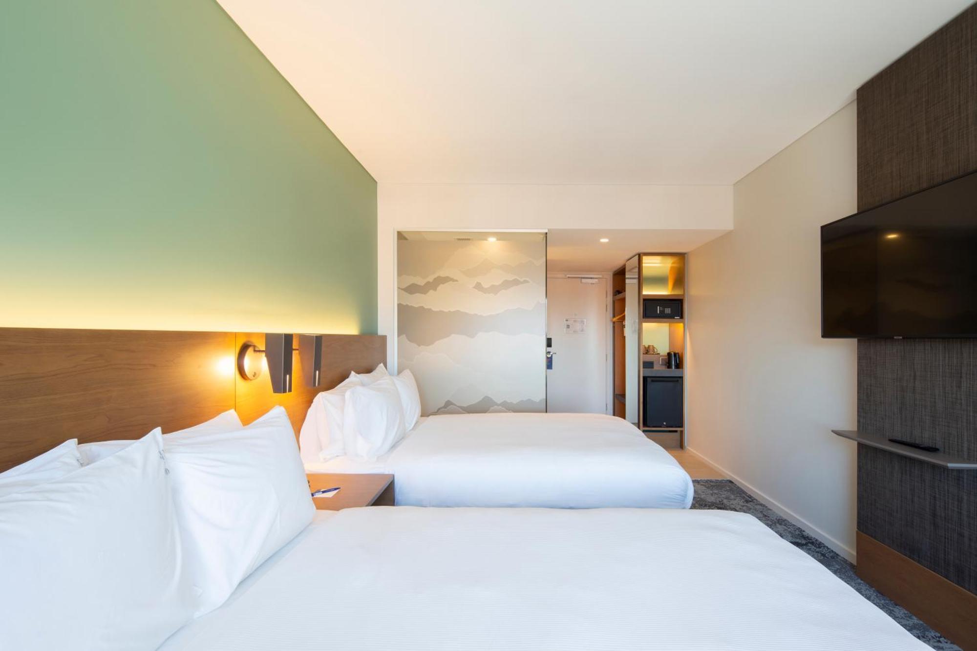 Standard Room Two Queen Beds