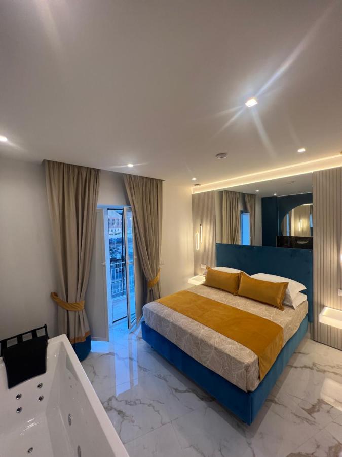 King Room with Spa Bath
