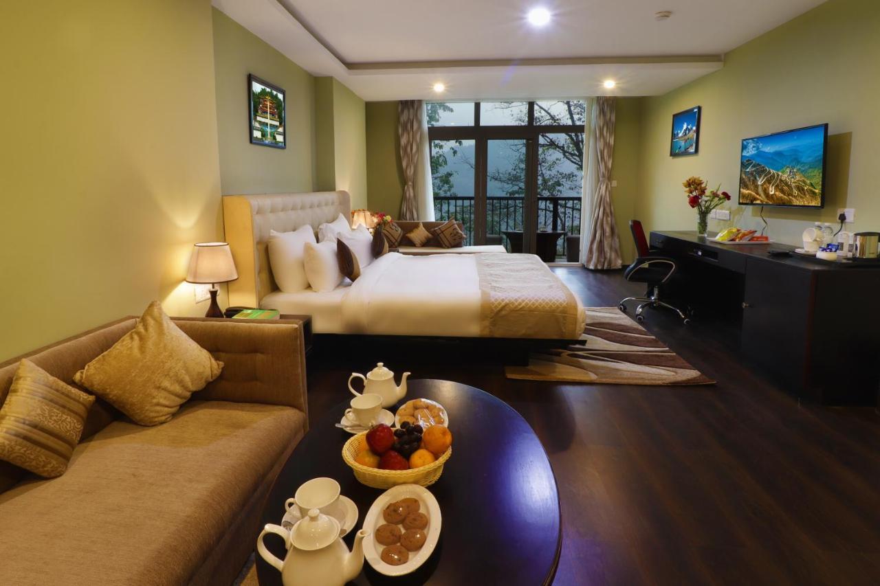 Junior Suite with Balcony