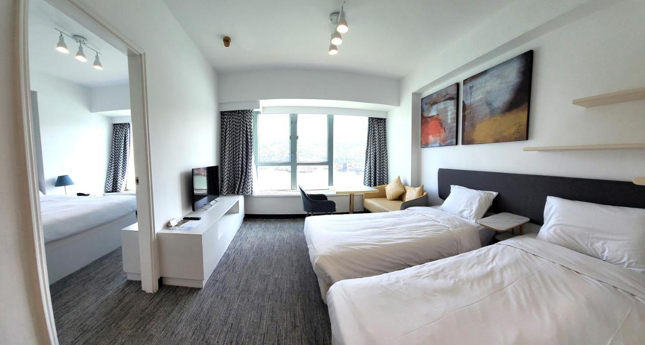 3 Beds Family Seaview Suite (included Breakfast for 3)