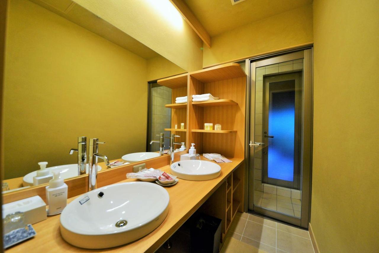 Suite with Garden View