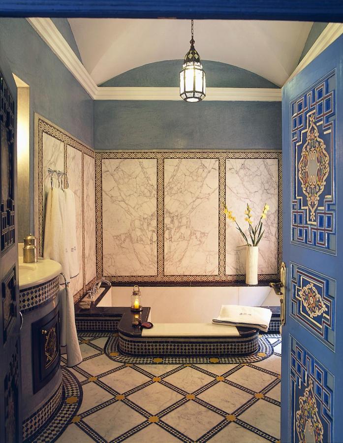 Al Azrak Suite