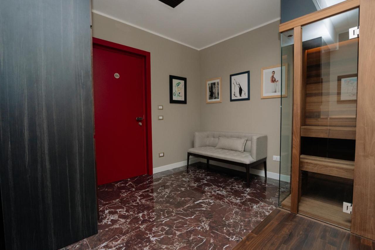 Deluxe Queen Room,1487069317:JPEG