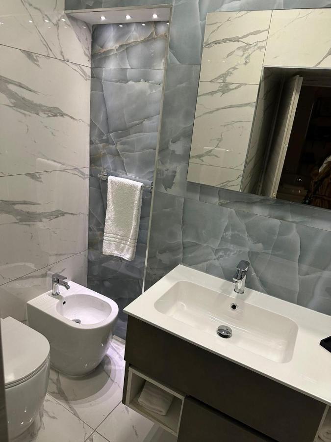 King Room with Spa Bath