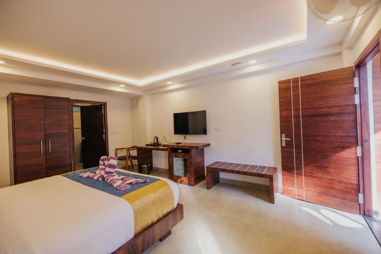 Premium Deluxe room with Common Pool