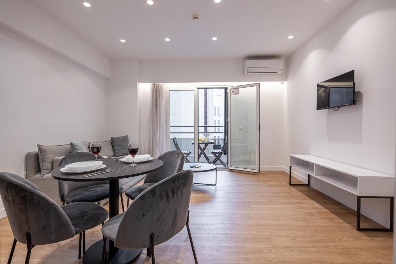 Triple Room with Balcony