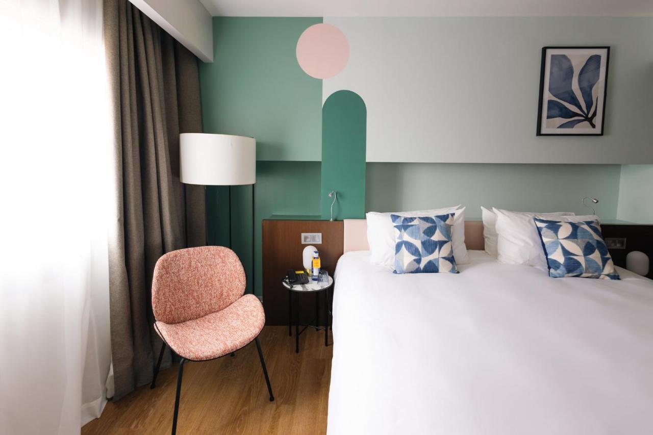 Standard Queen Room