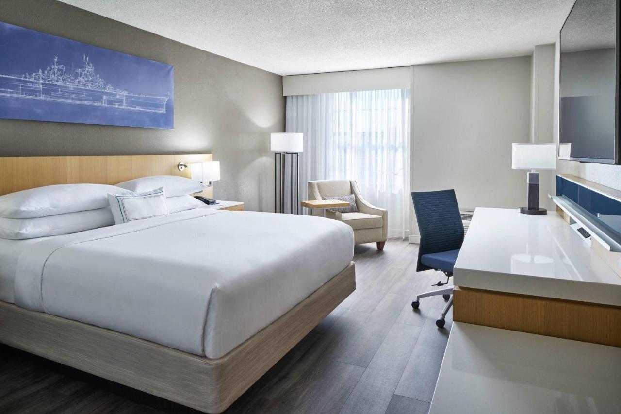 Guest Room, 1 King