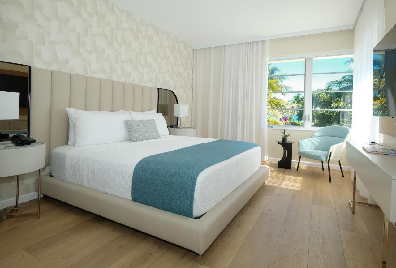 Ocean Front Corner King
