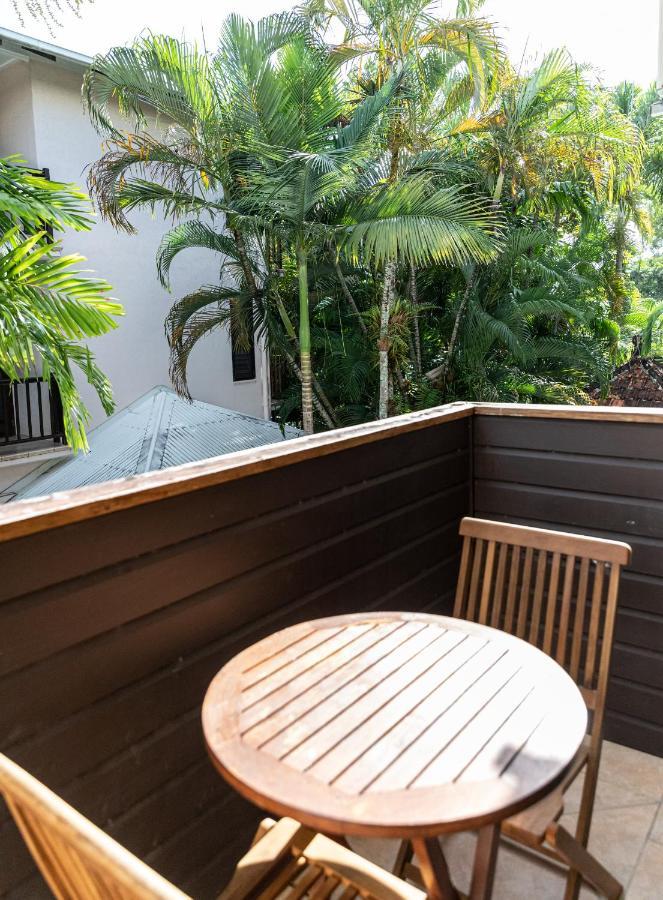 Studio,1524475705:JPEG