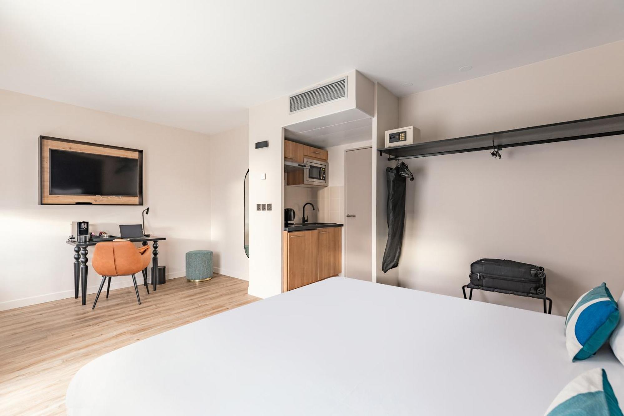 Superior Apartment