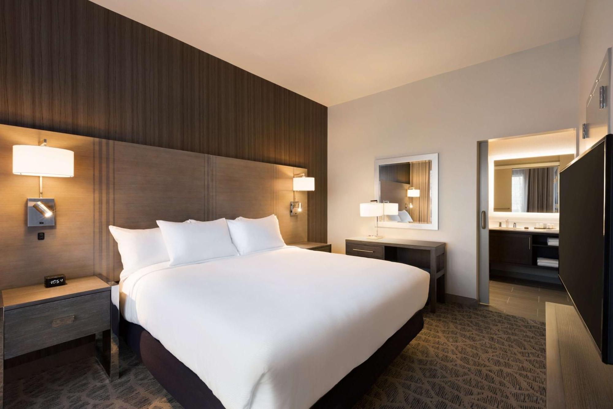 Two Room King Suite with Lake View