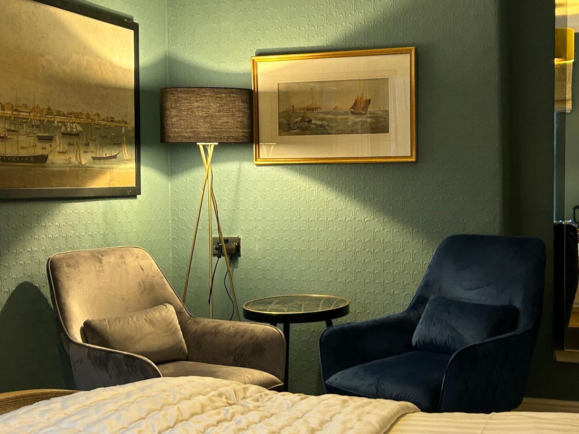 French King Room,1499567950:JPEG