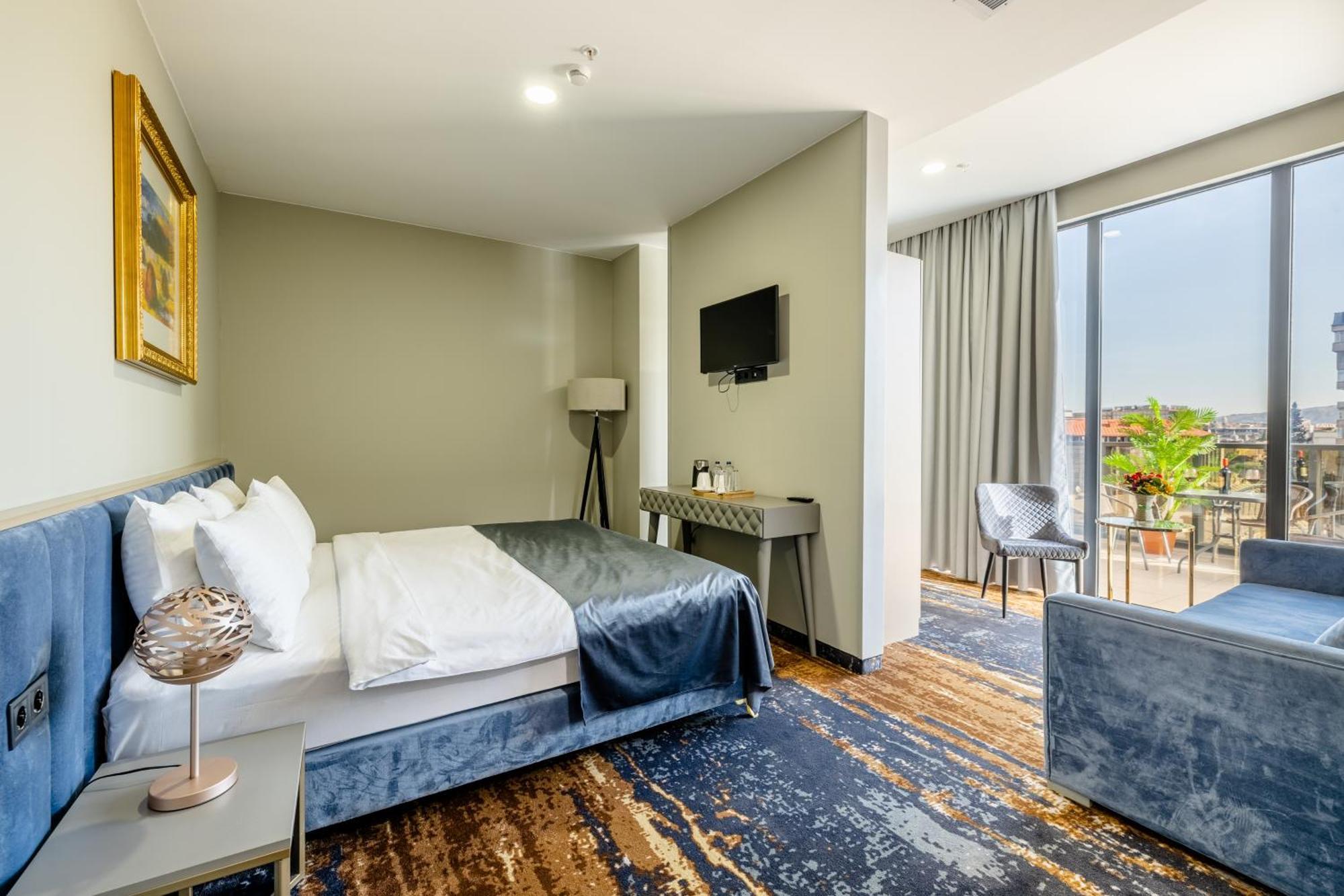 Junior Suite with Terrace