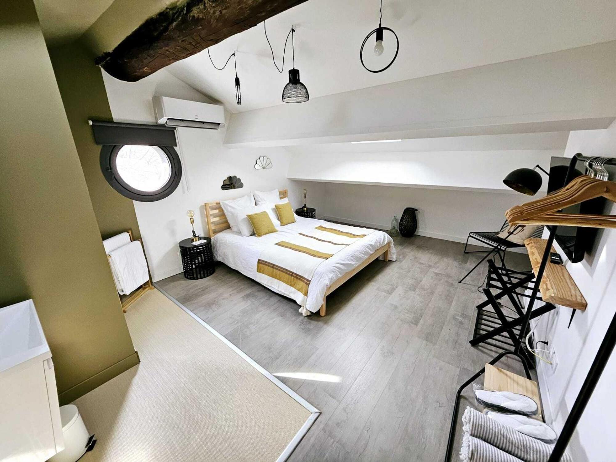 One-Bedroom Apartment with Garden View