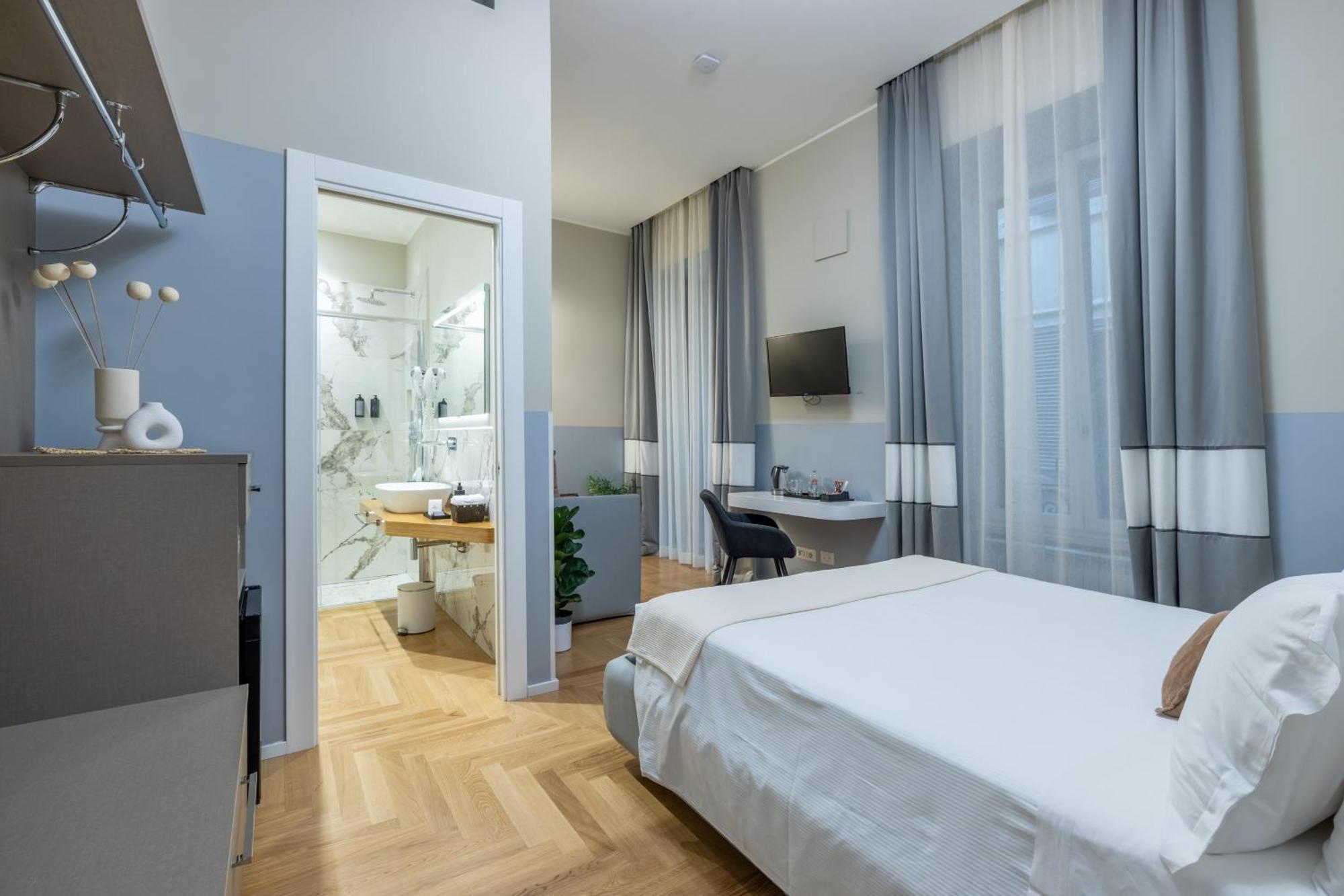 Double Room with Private Bathroom