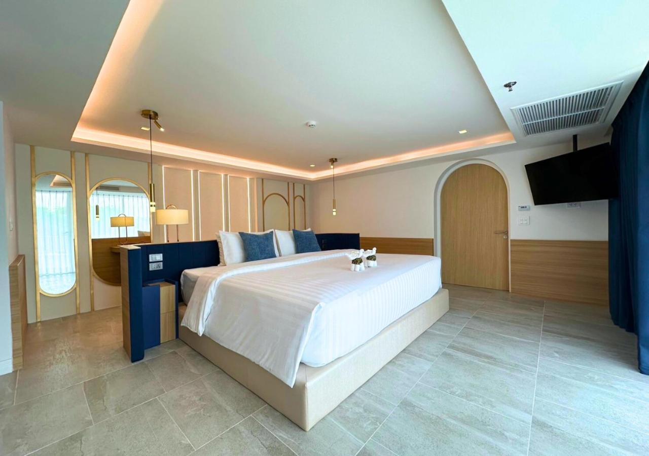 Away River Suite