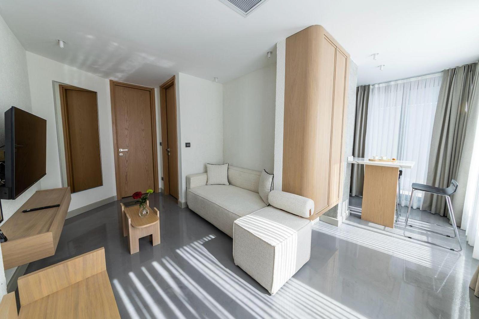 Deluxe Apartment