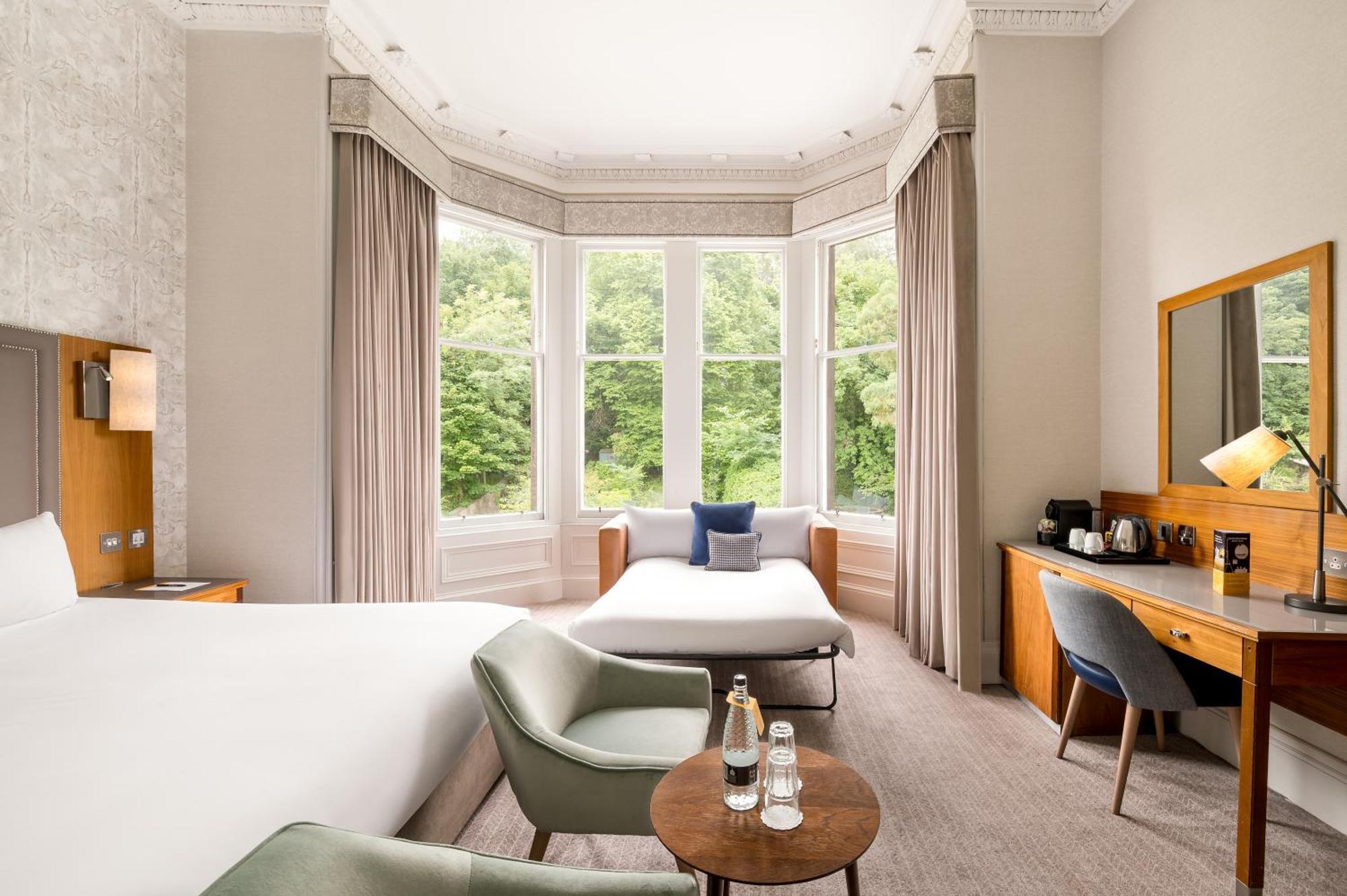 King Suite with Sofa Bed,1516439440:JPEG