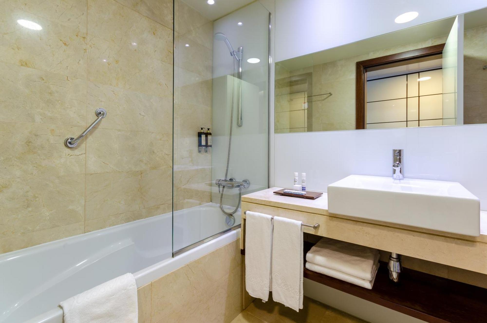 Double or Twin Room with Extra Bed (3 Adults)
